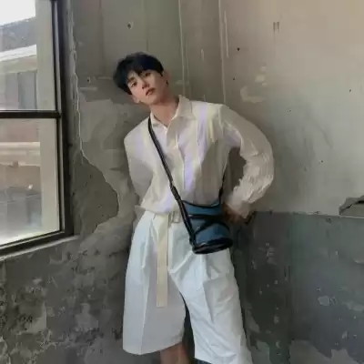 唐依童